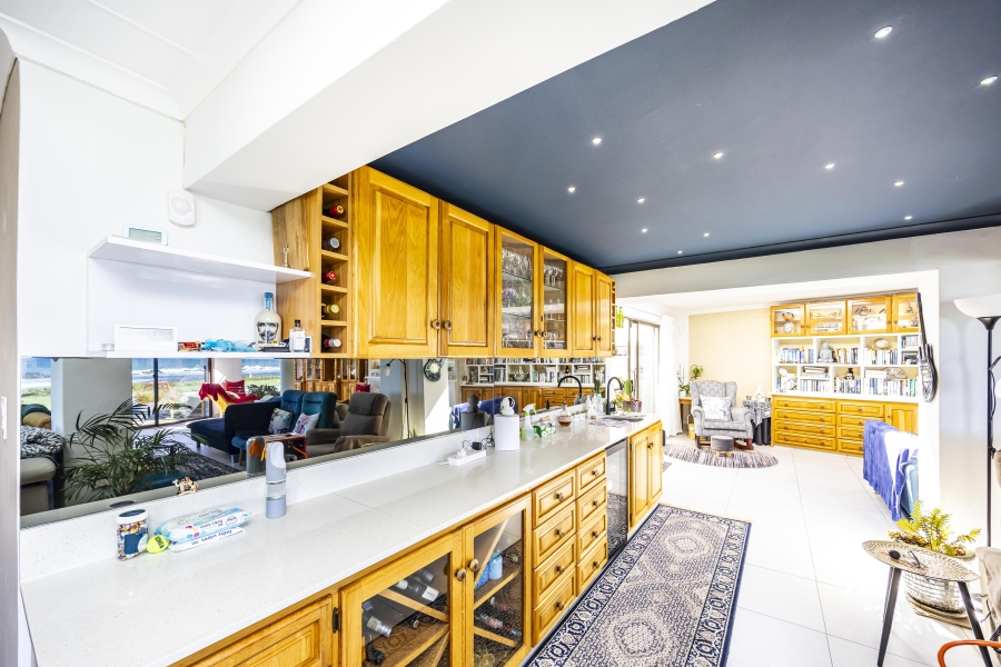 5 Bedroom Property for Sale in Gonubie Eastern Cape